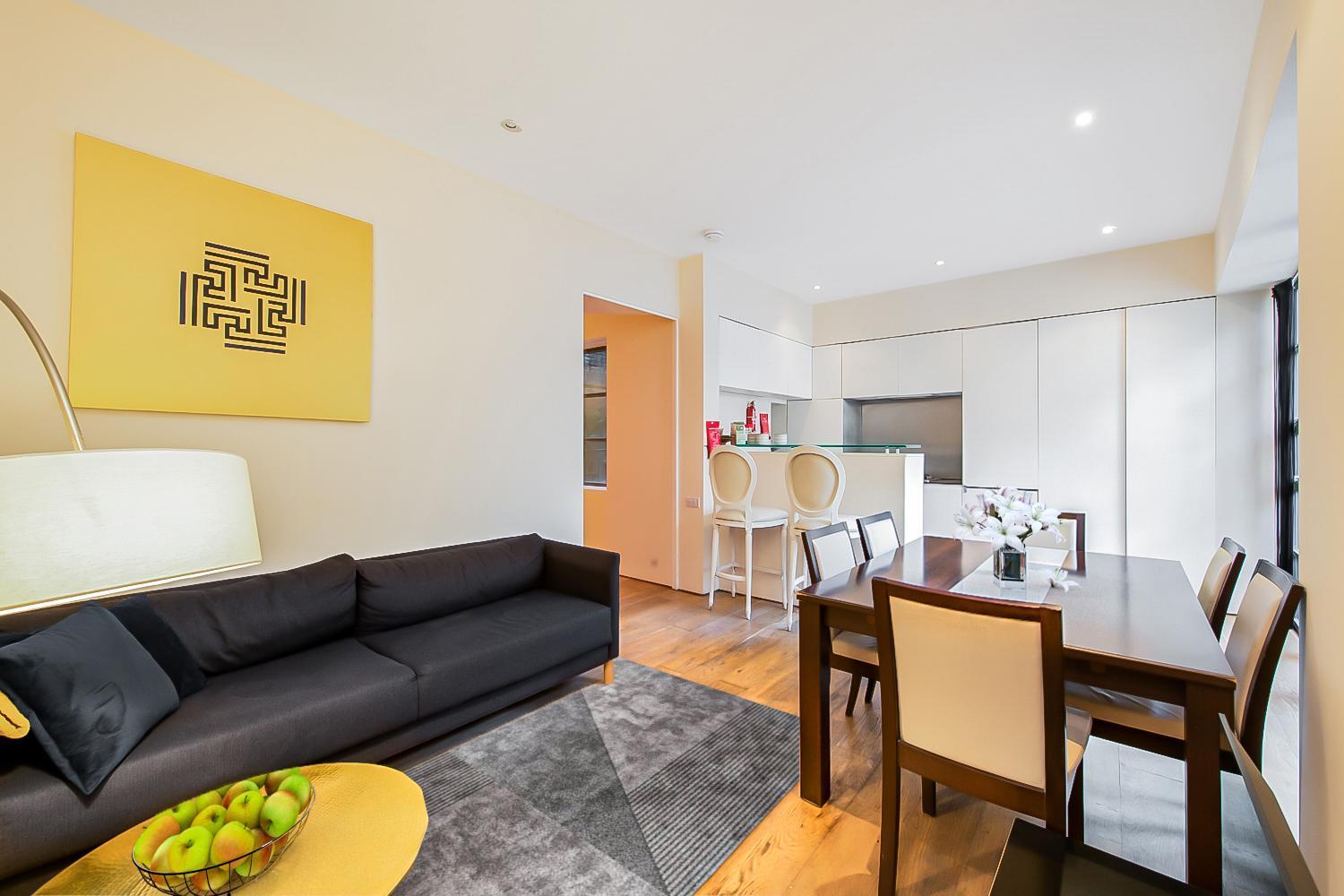 Apartment Pollen Street, Three-bedroom Flat *